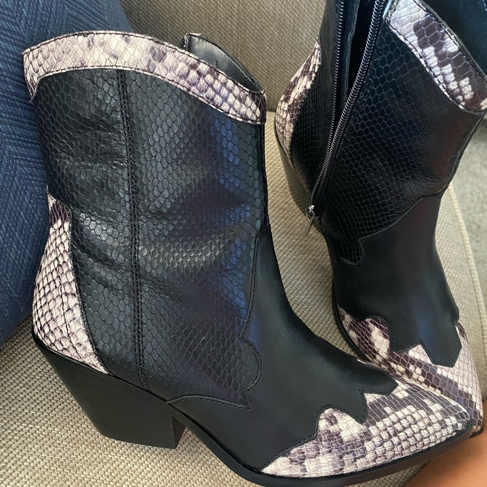 Vince Camuto Jaiden Snake Engrossed Western Boots